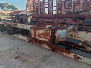 CHASSI DE CAMINHÃO MERCEDES-BENZ 1519 / 2220 TRAÇADO