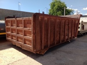 Caçamba Basculante Mineradora – 18m³ • Usada • Condição Razoável